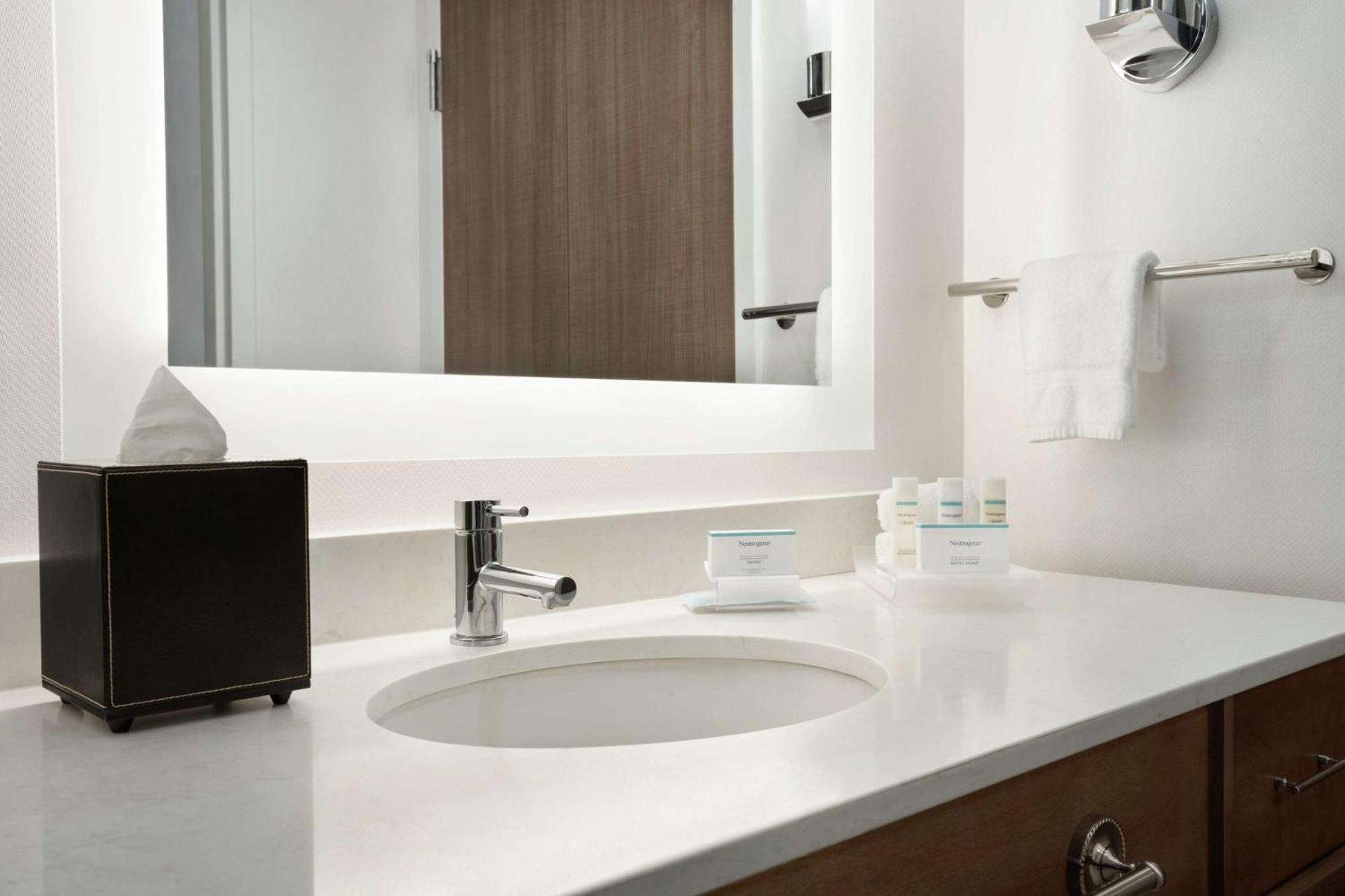 Homewood Suites By Hilton Florence Buitenkant foto