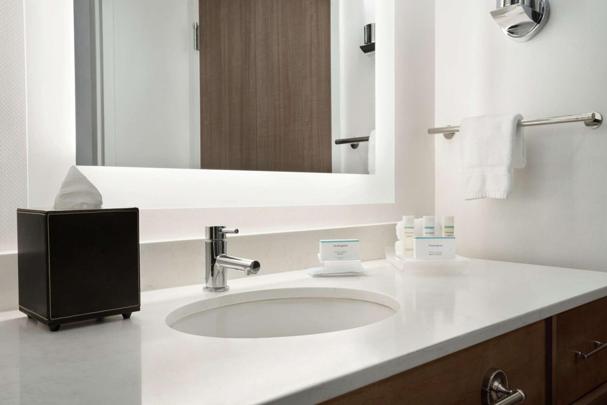 Homewood Suites By Hilton Florence Buitenkant foto